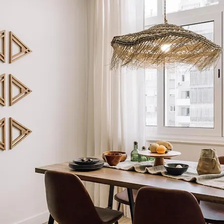 Ango - 1 Bedroom In Avenidas Novas ליסבון